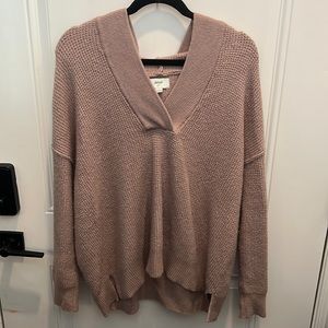 Aerie women’s hooded v-neck sweater, size S